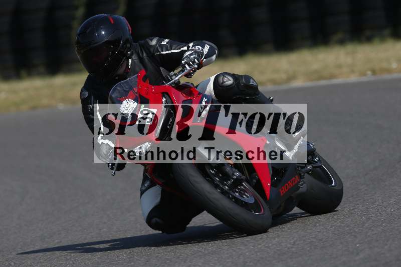 Archiv-2023/28 05.06.2023 Moto Club Anneau du Rhin/blanc-novice/39